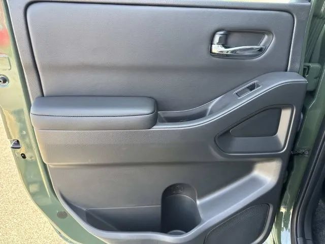 Certified 2025 Nissan Frontier SV w/ SV Convenience Package RWD image 20