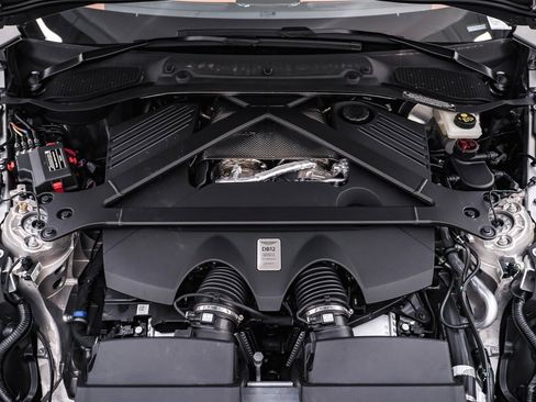New 2025 Aston Martin DB12 Volante image 34
