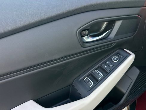 New 2025 Honda Accord SE image 33