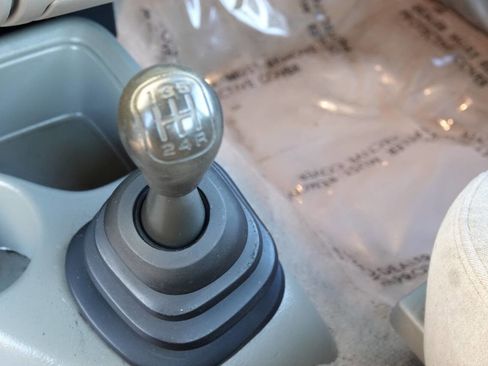 Used 2000 Chevrolet S10 Pickup LS w/ Preferred Equipment Group image 58