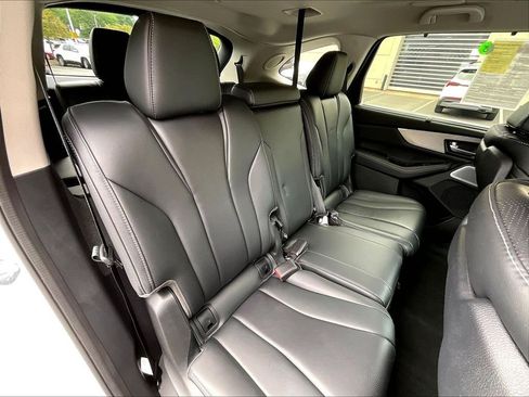 Used 2025 Acura MDX SH-AWD w/ Technology Package image 16