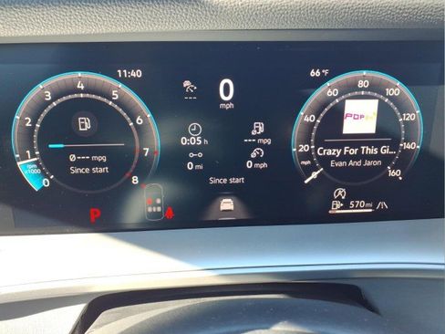 New 2026 Volkswagen Tiguan SE R-Line image 27