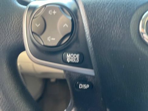 Used 2012 Toyota Camry LE FWD image 10