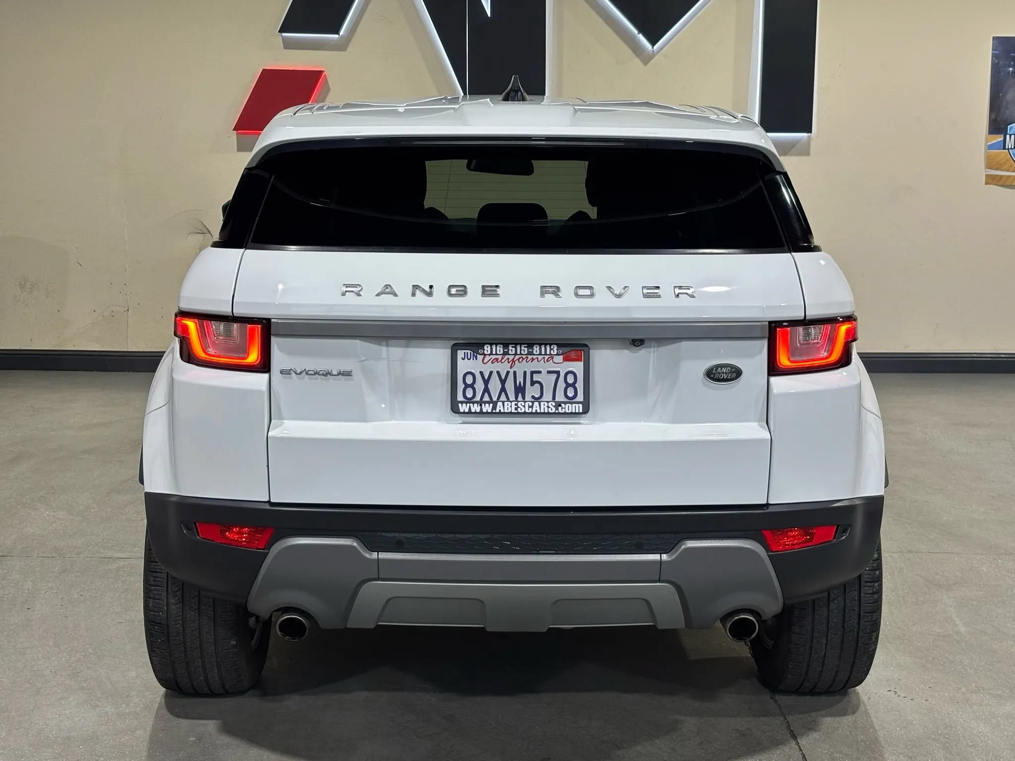 Used 2018 Land Rover Range Rover Evoque AWD/4WD image 5