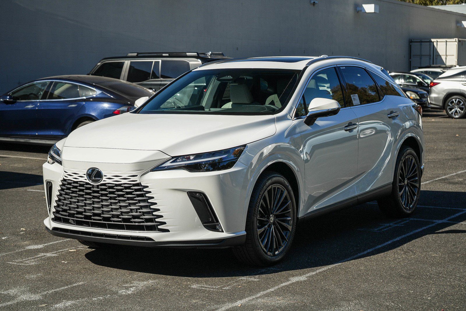 New 2026 Lexus RX 350h AWD/4WD image 3