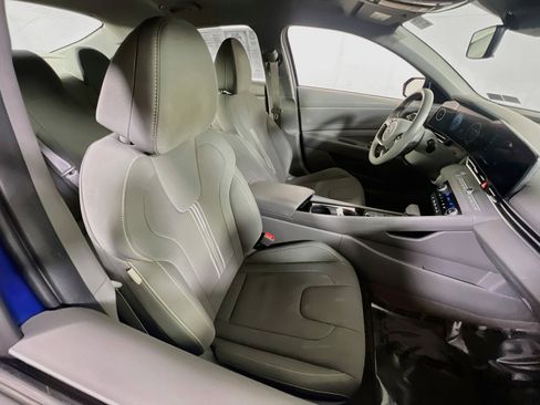 Used 2023 Hyundai Elantra SEL w/ Convenience Package FWD image 27