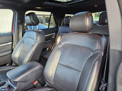 Used 2016 Ford Explorer Sport image 21
