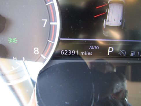 Used 2024 Nissan Rogue S AWD/4WD image 18