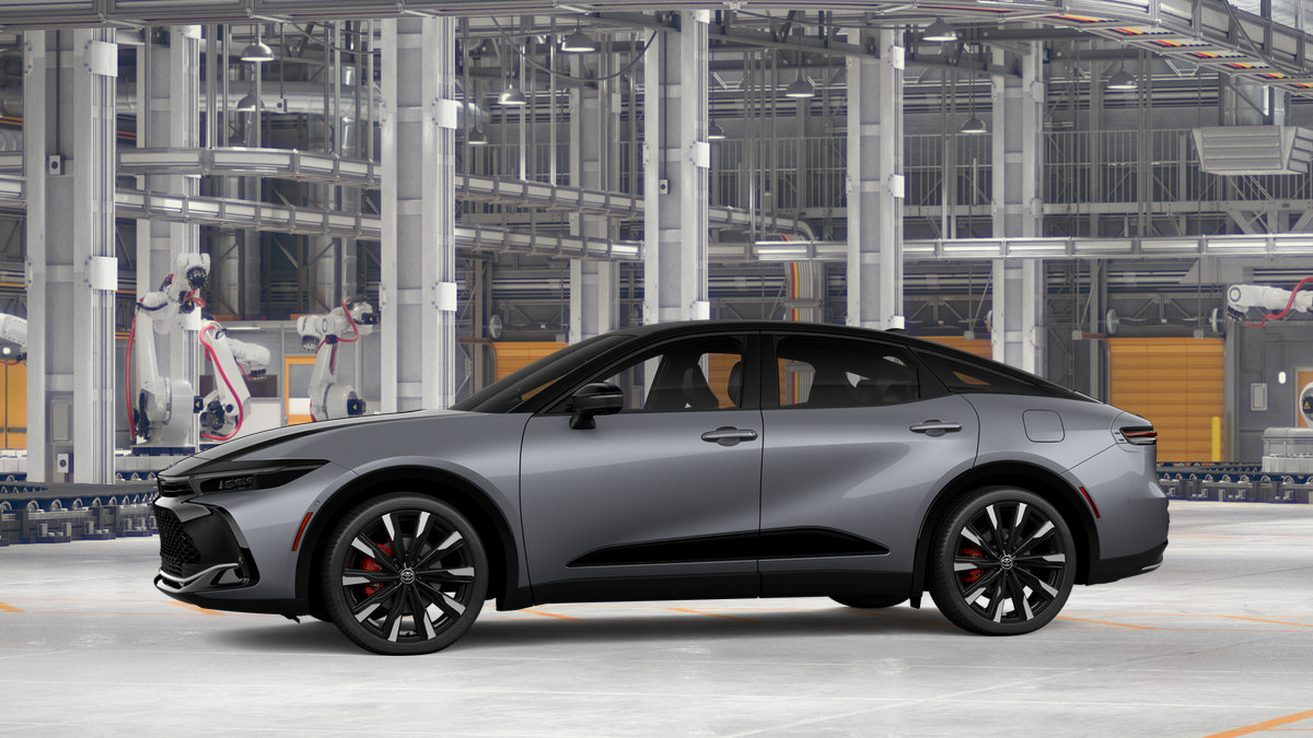 New 2027 Toyota Crown Platinum AWD/4WD image 3