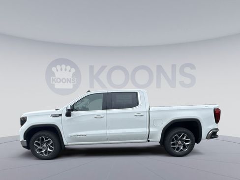 New 2026 GMC Sierra 1500 SLE w/ Preferred Package AWD/4WD image 2