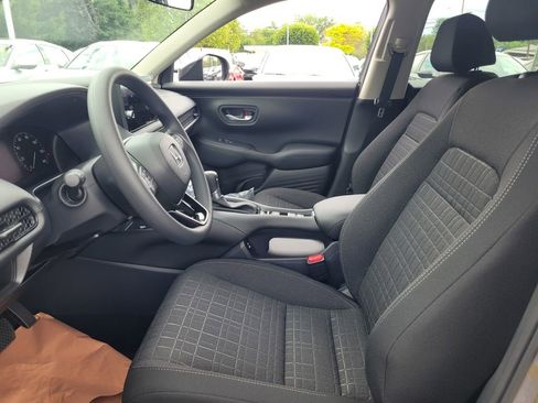 New 2026 Honda HR-V LX image 15