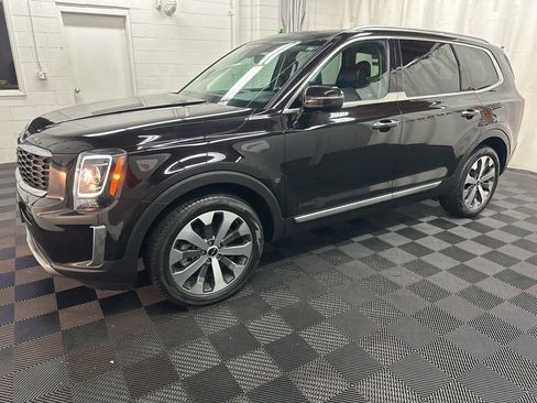 Used 2022 Kia Telluride S image 5
