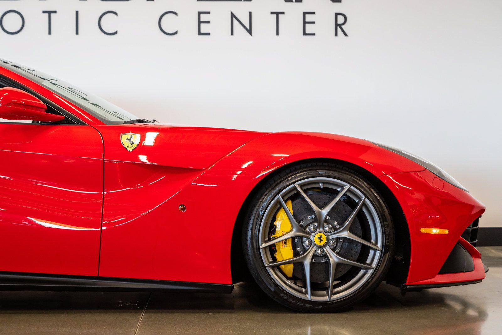 Used 2016 Ferrari F12 Berlinetta RWD image 13