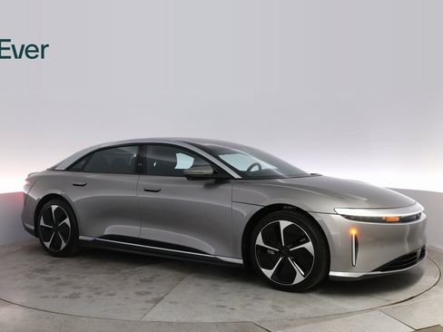 Used 2023 Lucid Air Touring image 5