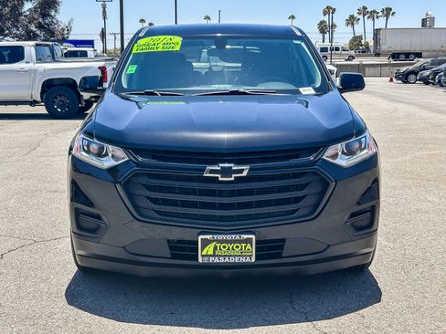 Used 2018 Chevrolet Traverse LS w/ LPO, Black Accent Package FWD image 2