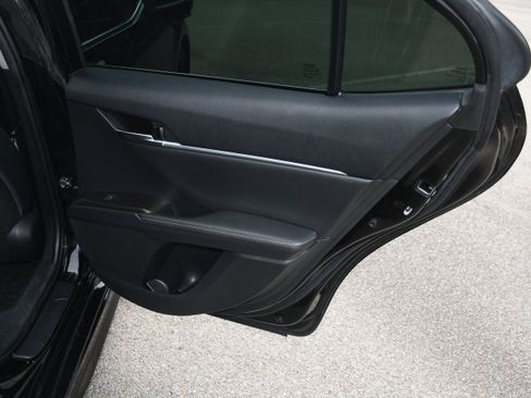 Used 2022 Toyota Camry XSE FWD image 20