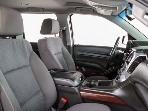 Used 2020 GMC Yukon SLE image 30