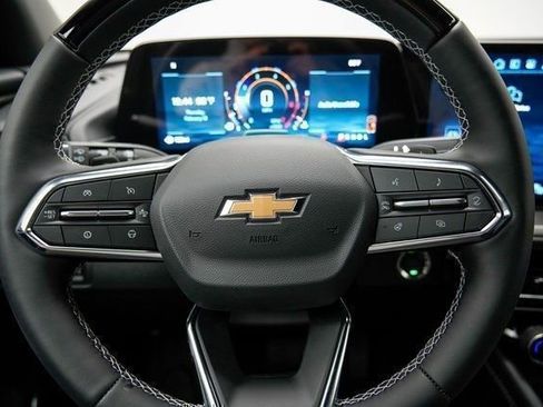 New 2026 Chevrolet Traverse LT w/ Enhanced Driving Package FWD image 32