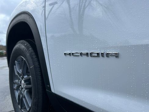 New 2026 GMC Acadia Elevation image 32