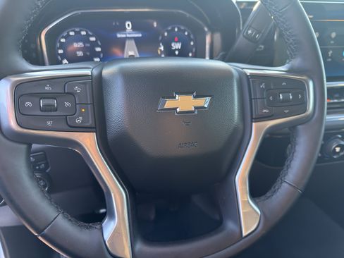 Used 2024 Chevrolet Silverado 1500 LT image 17