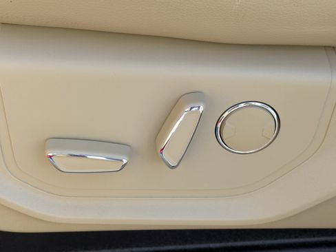 Used 2018 Ford F150 Lariat image 16