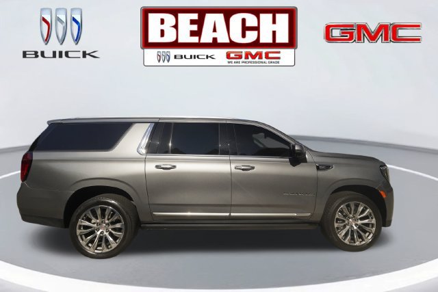 Used 2021 GMC Yukon XL Denali w/ Denali Premium Package AWD/4WD image 2
