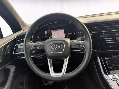 Used 2025 Audi Q7 3.0T Premium Plus AWD/4WD image 12