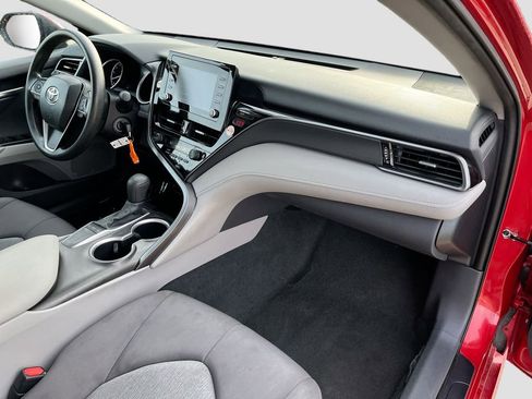 Used 2024 Toyota Camry LE image 25