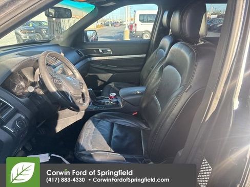 Used 2016 Ford Explorer XLT w/ Equipment Group 202A image 10