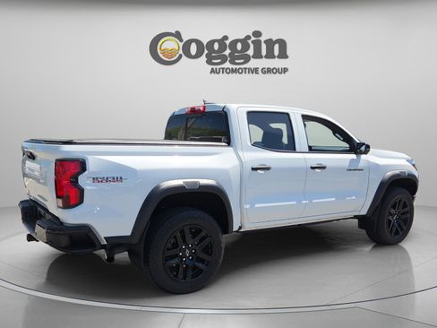 Certified 2023 Chevrolet Colorado Trail Boss w/ Technology Package image 5