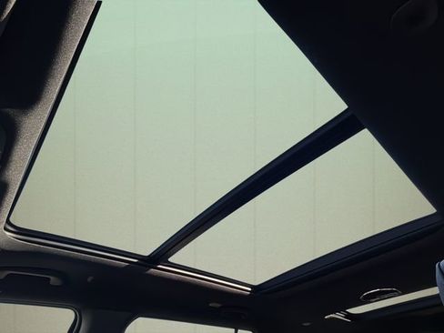 New 2026 Jeep Grand Wagoneer 4WD image 37