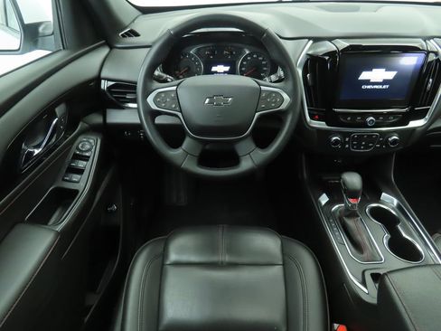 Used 2023 Chevrolet Traverse RS w/ LPO, Roadside Safety Package image 10