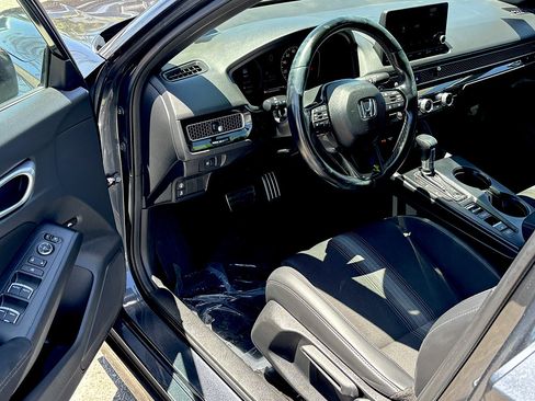 Used 2023 Honda Civic Sport image 8