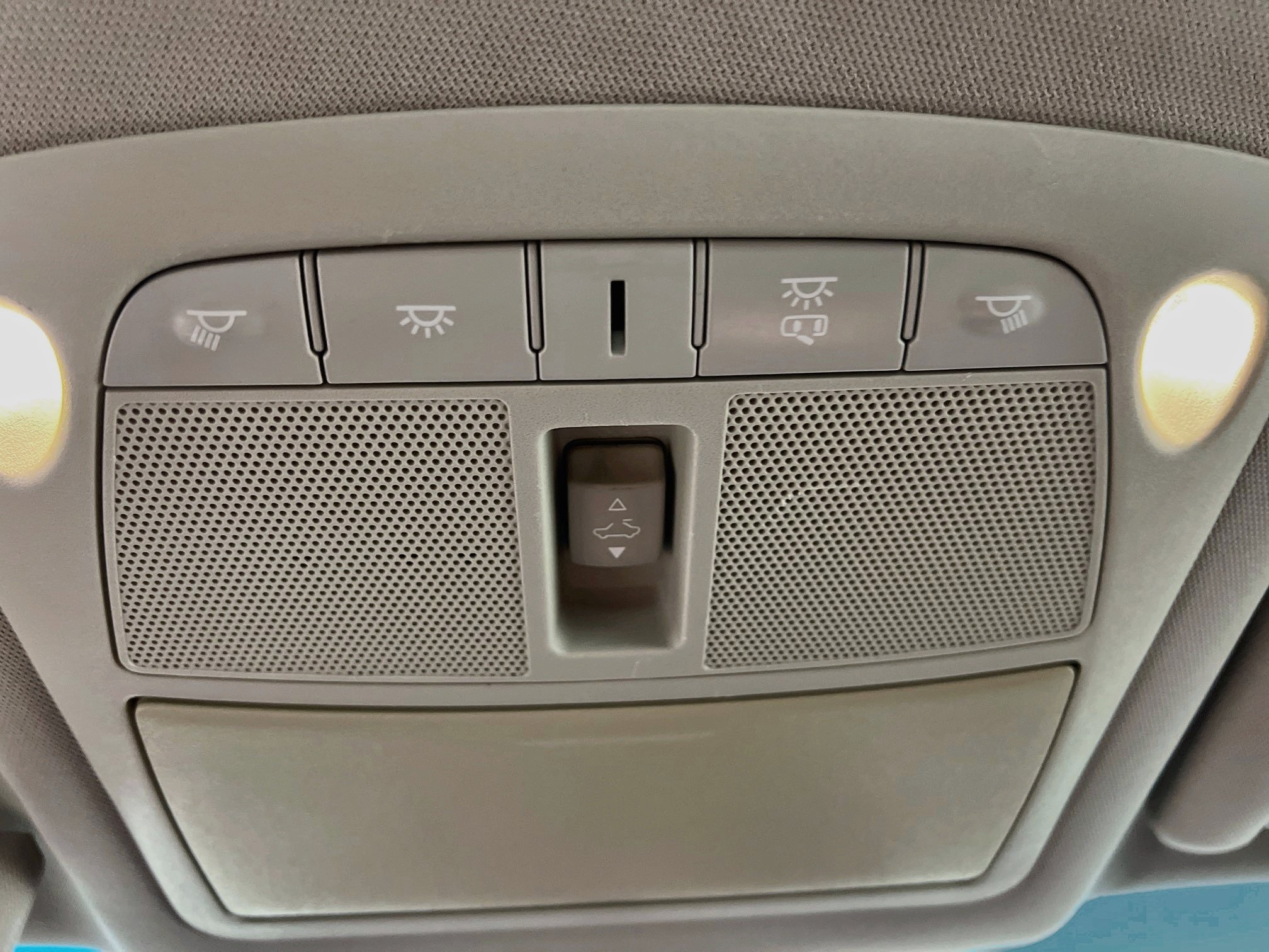 Used 2015 Nissan Altima 2.5 SV w/ Convenience Package FWD image 21
