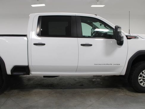 Used 2024 GMC Sierra 2500 Pro w/ Convenience Package AWD/4WD image 12
