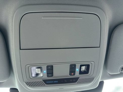 Used 2024 Ford Explorer XLT w/ Equipment Group 202A AWD/4WD image 20