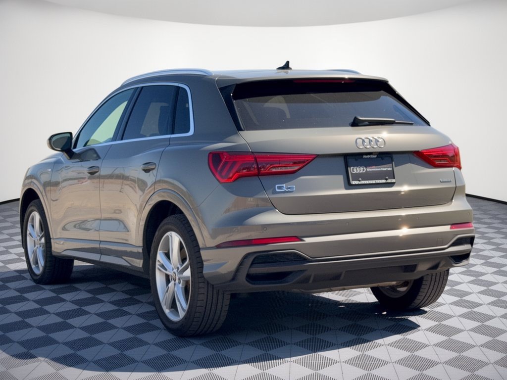 Used 2024 Audi Q3 2.0T Premium AWD/4WD image 3
