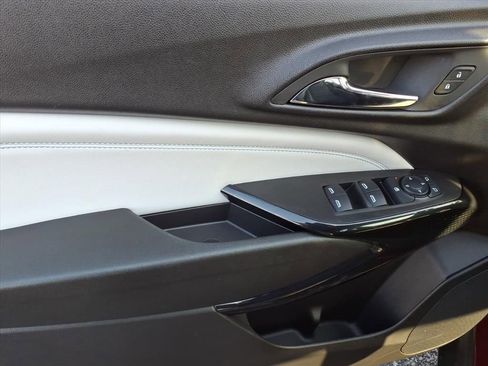 Used 2025 Chevrolet Trax LT w/ Driver Confidence Package FWD image 6