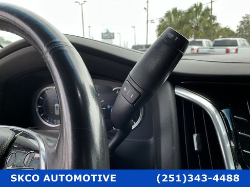 Used 2019 Cadillac Escalade Premium Luxury RWD image 23