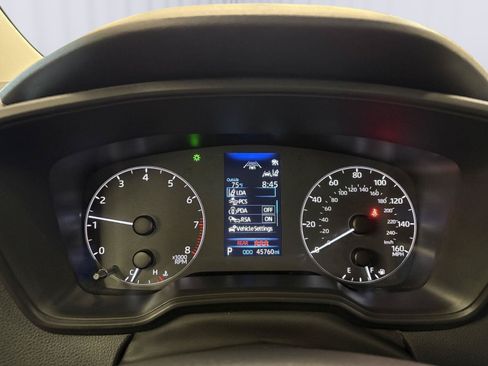 Used 2025 Toyota Corolla LE FWD image 33