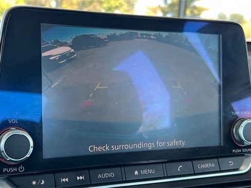 Used 2023 Nissan Altima 2.5 SV image 18