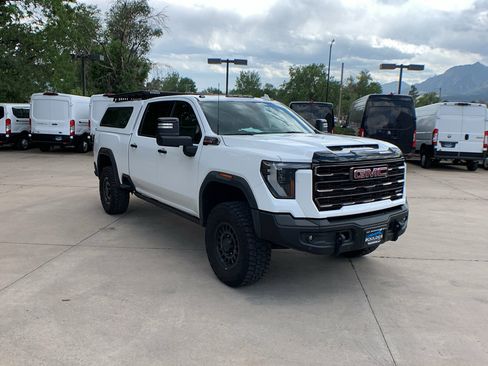 Used 2024 GMC Sierra 2500 AT4X w/ AT4X AEV Edition AWD/4WD image 7