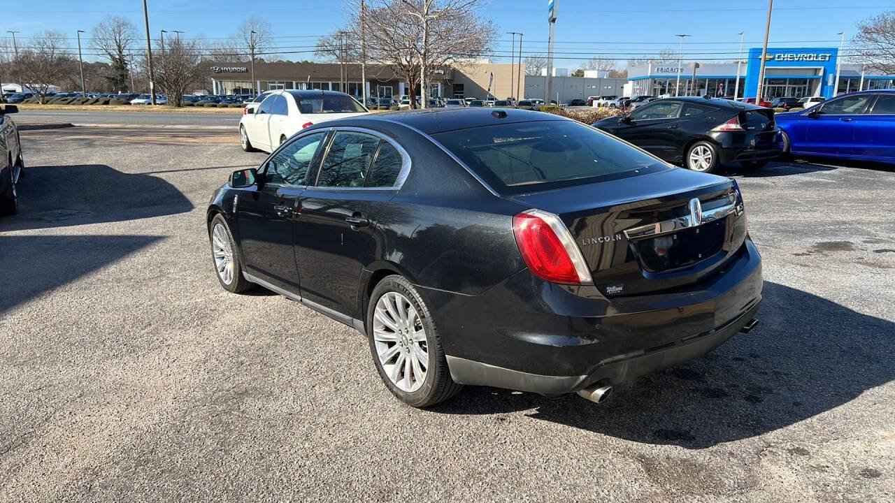 Used 2010 Lincoln MKS AWD image 7