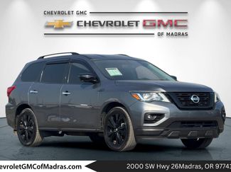 Used 2018 Nissan Pathfinder SL w/ Midnight Edition Package AWD/4WD video 1