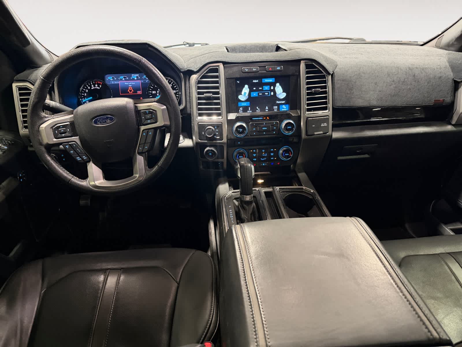 Used 2016 Ford F150 Platinum w/ Equipment Group 701A Luxury AWD/4WD image 11