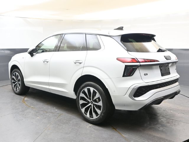 Used 2026 Audi Q3 quattro 2.0T AWD/4WD image 3