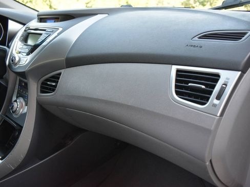 Used 2012 Hyundai Elantra GLS w/ Preferred Pkg 3 FWD image 21