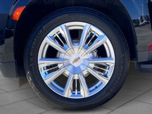 Used 2022 Chevrolet Tahoe High Country w/ Max Trailering Package AWD/4WD image 11