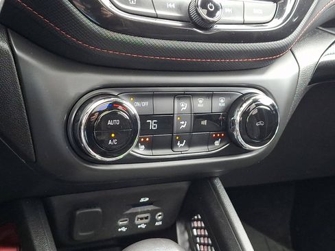 Used 2023 Chevrolet TrailBlazer RS w/ Sun and Liftgate Package image 16