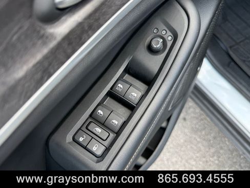 Used 2021 Jeep Grand Cherokee L Limited AWD/4WD image 17